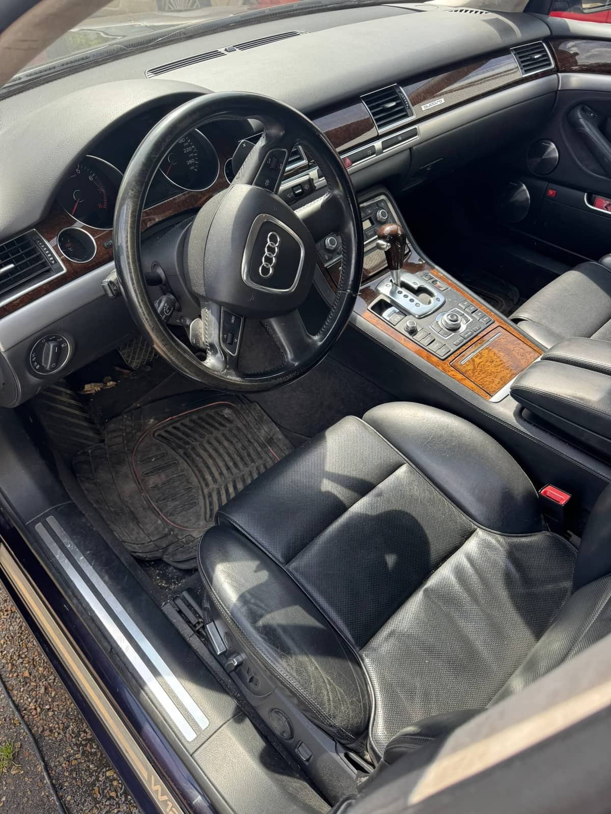 Audi A6 — remise à neuf complète de l'habitacle, detailing King Kong Wash à Tours (37)